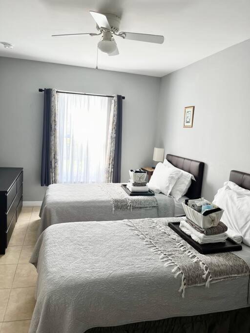 Debbie'S 3-Bedroom Apartment In A Duplex Κέιπ Κόραλ Εξωτερικό φωτογραφία